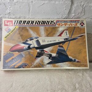LS Thunderbirds USA F4E Phantom II Plastic Model Kit 1 144 Scale Display Stand